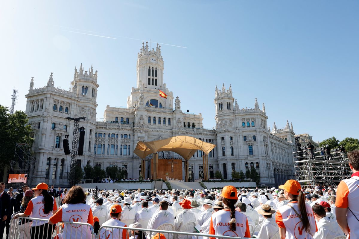 Santa Misa en Cibeles, con el Papa León XIV y Procesión del Santísimo Sacramento